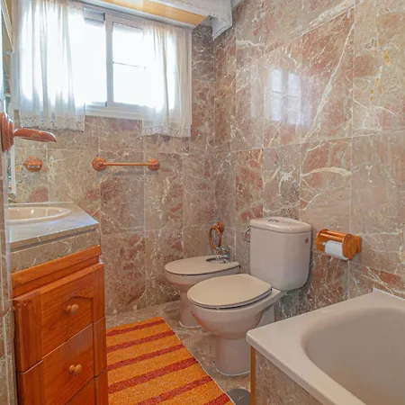 2 Bedroom Amazing In Apartment *